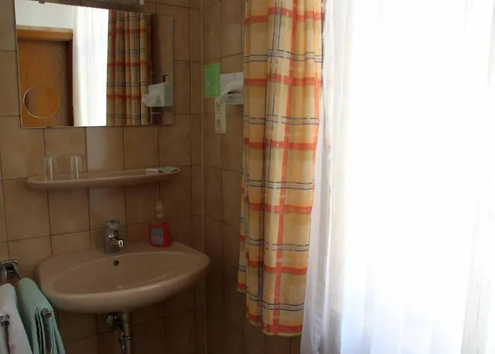 Zum Weissen Lamm Hotel