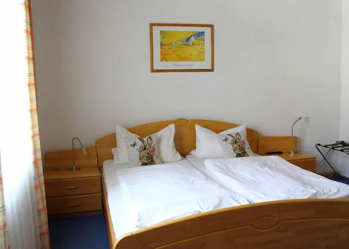 Zum Weissen Lamm Hotel *