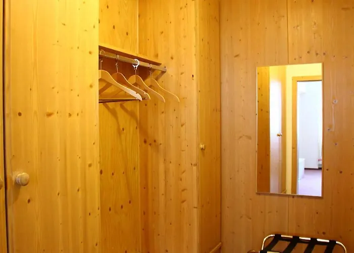Zum Weissen Lamm Hotel *